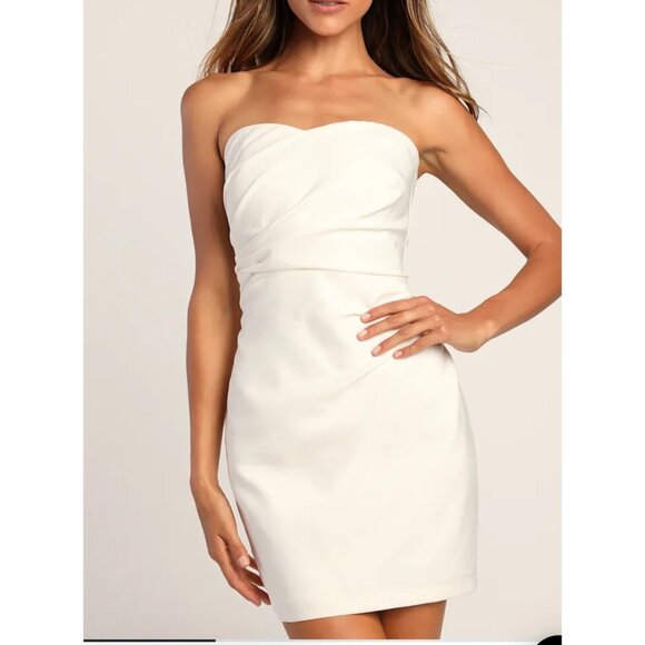 Lulus Festive Occasion White Ruched Strapless Bodycon Mini Dress Sz Medium Women - Picture 1 of 15